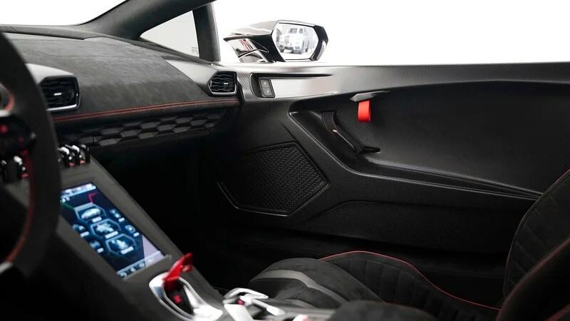 Lamborghini Huracàn STO 5.2 V10 NOLEGGIO LUNGO TERMINE - LEASING FULL INCLUSIVE