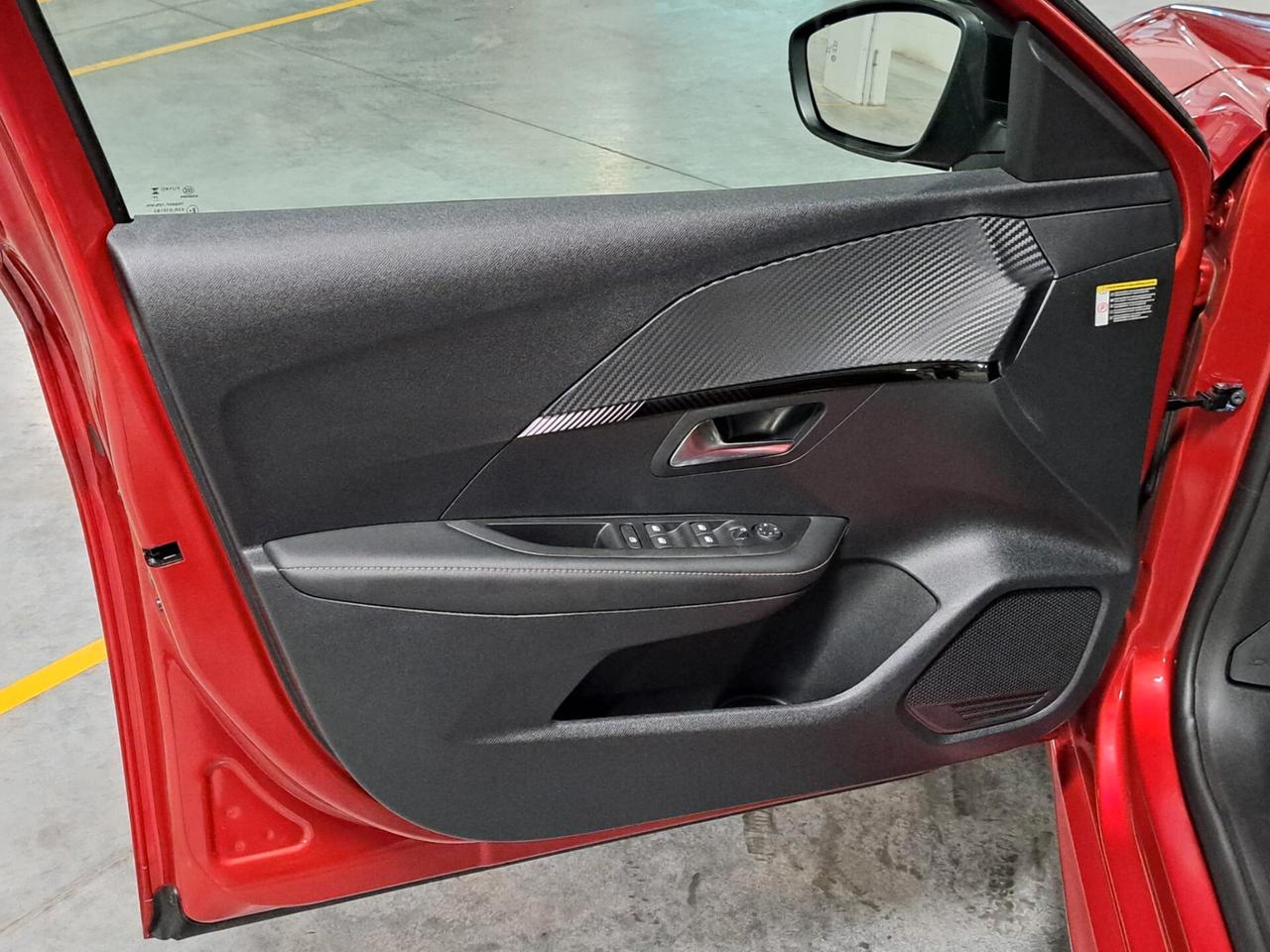 Peugeot 208 1200 PureTech 101CV Allure 5 Porte Km. 0