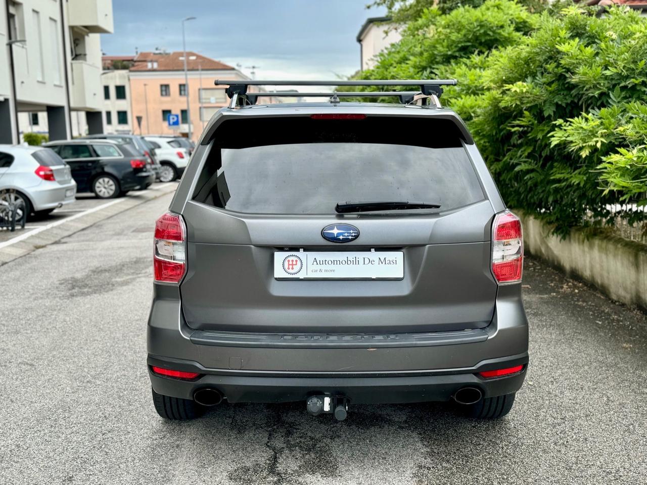 Subaru Forester 2.0 CVT XT 241cv
