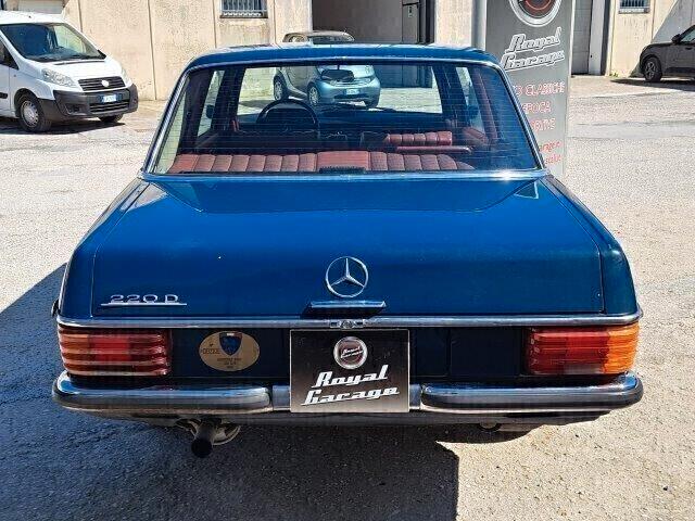MERCEDES W115 D\8 220D LANG LIMOUSINE -ASI TARGA ORO-