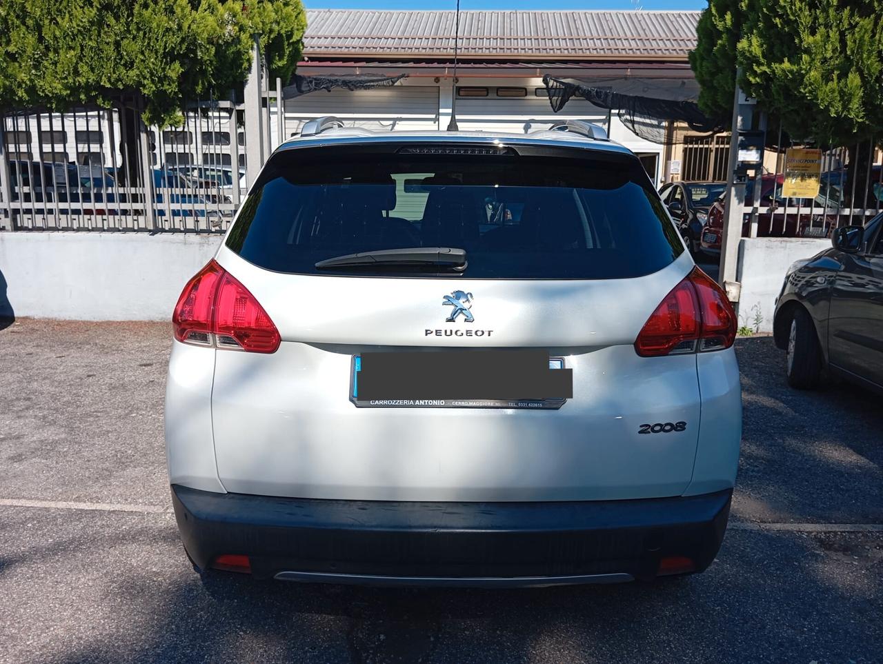 Peugeot 2008 1.6 e-HDi 115 CV Stop&Start Allure