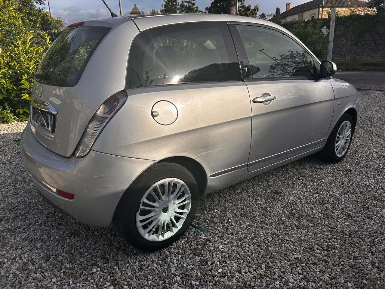 Lancia Ypsilon 1.2 Oro
