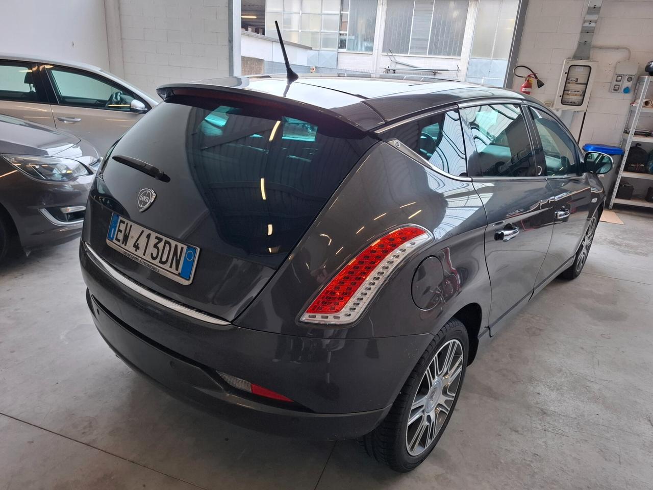 Lancia Delta 1.6 MJT DPF Gold