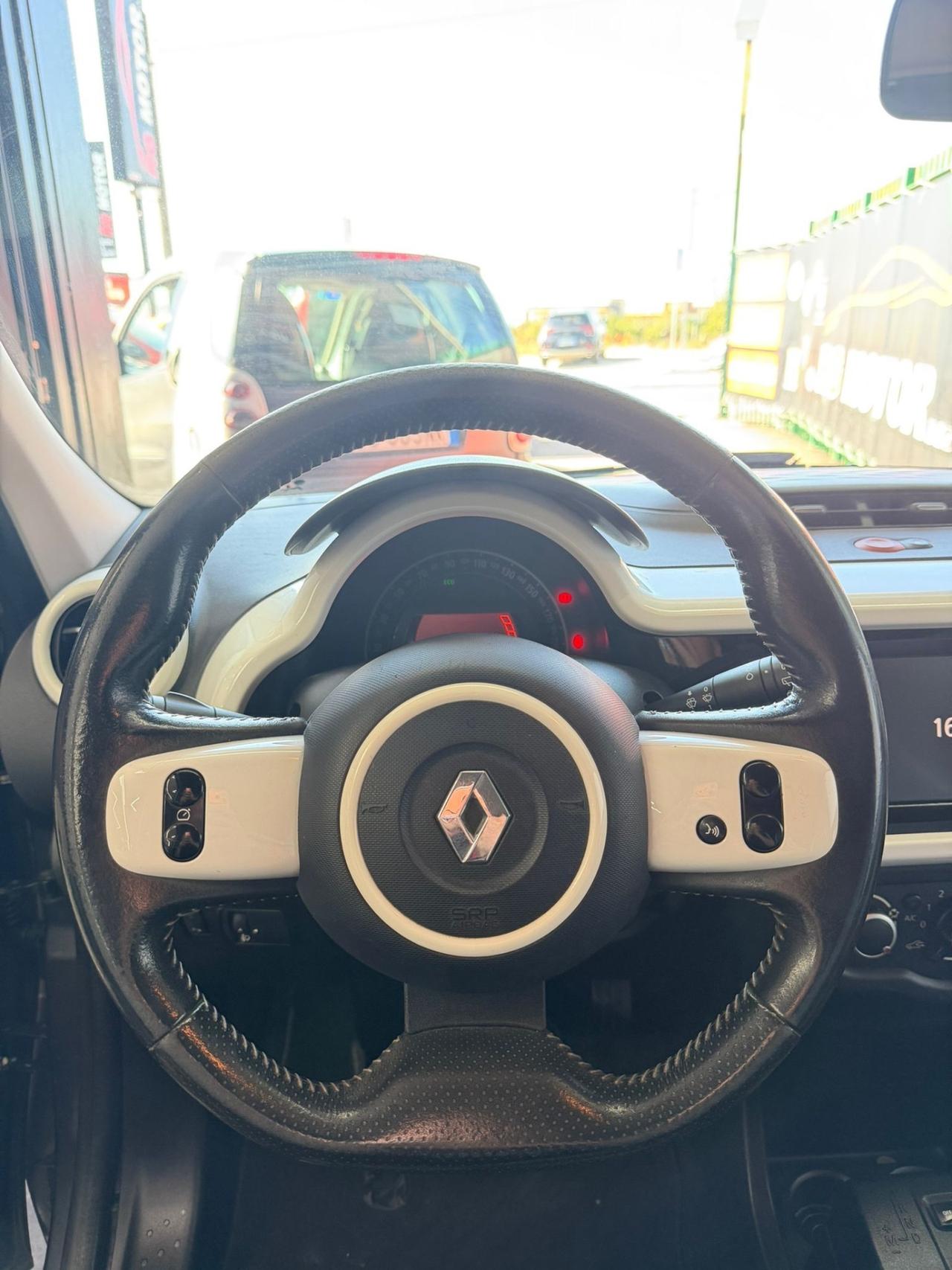 Renault Twingo SCe EDC Intens