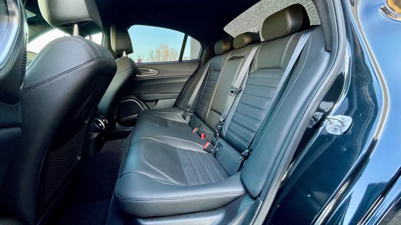 ALFA ROMEO GIULIA 2.0 TURBO VELOCE AT8 Q4 280CV - FULL LED, PELLE, SEDILI RISCALDATI