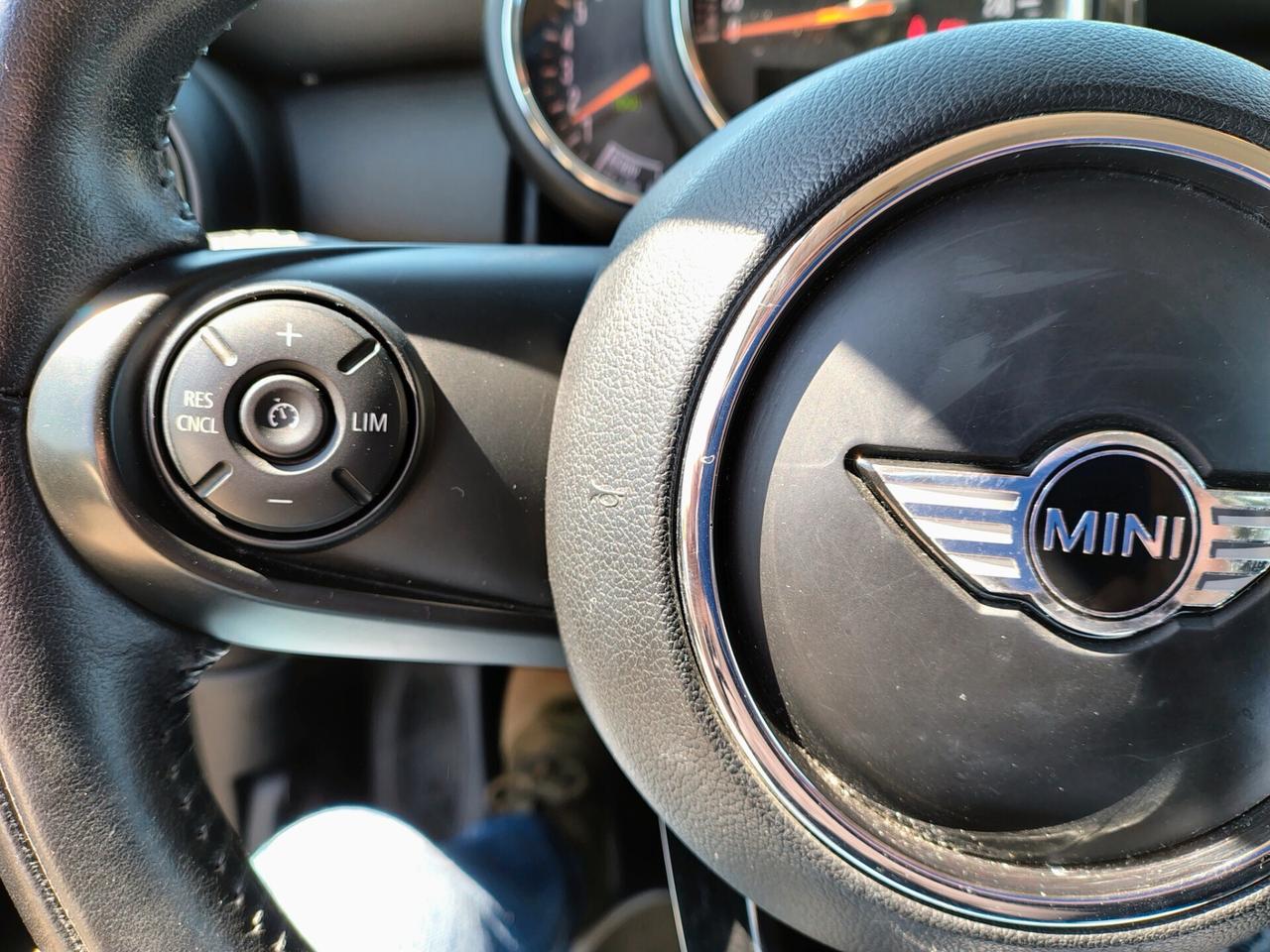 Mini Mini 1.2 One 75 CV