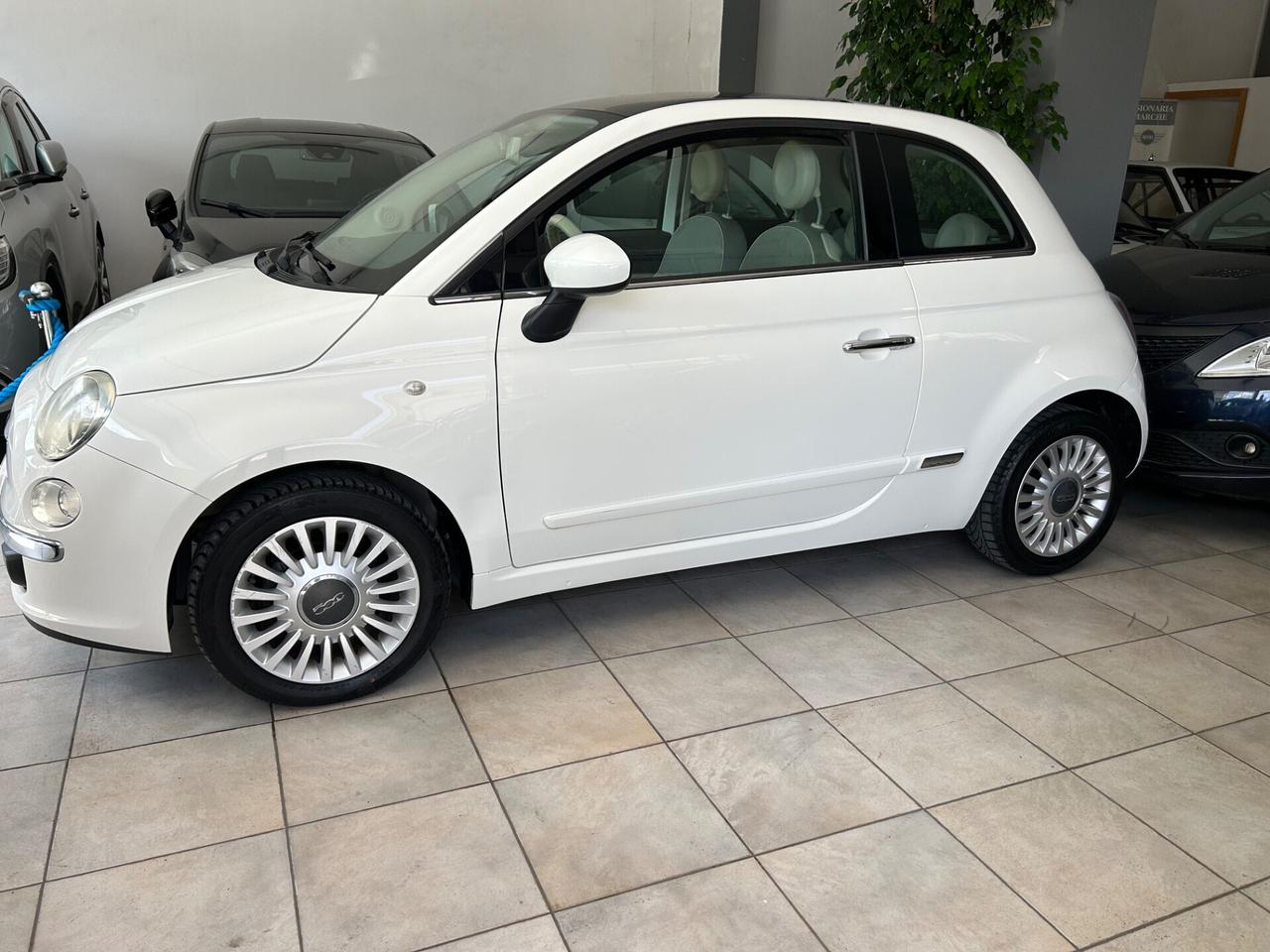 Fiat 500 1.2 Lounge ( POCHI KM ) NEOPATENTATI !!!!