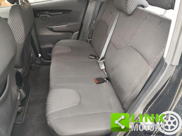 MAHINDRA KUV100 1.2 VVT K8 NEOPATENTATI GARANZIA INCLUSA