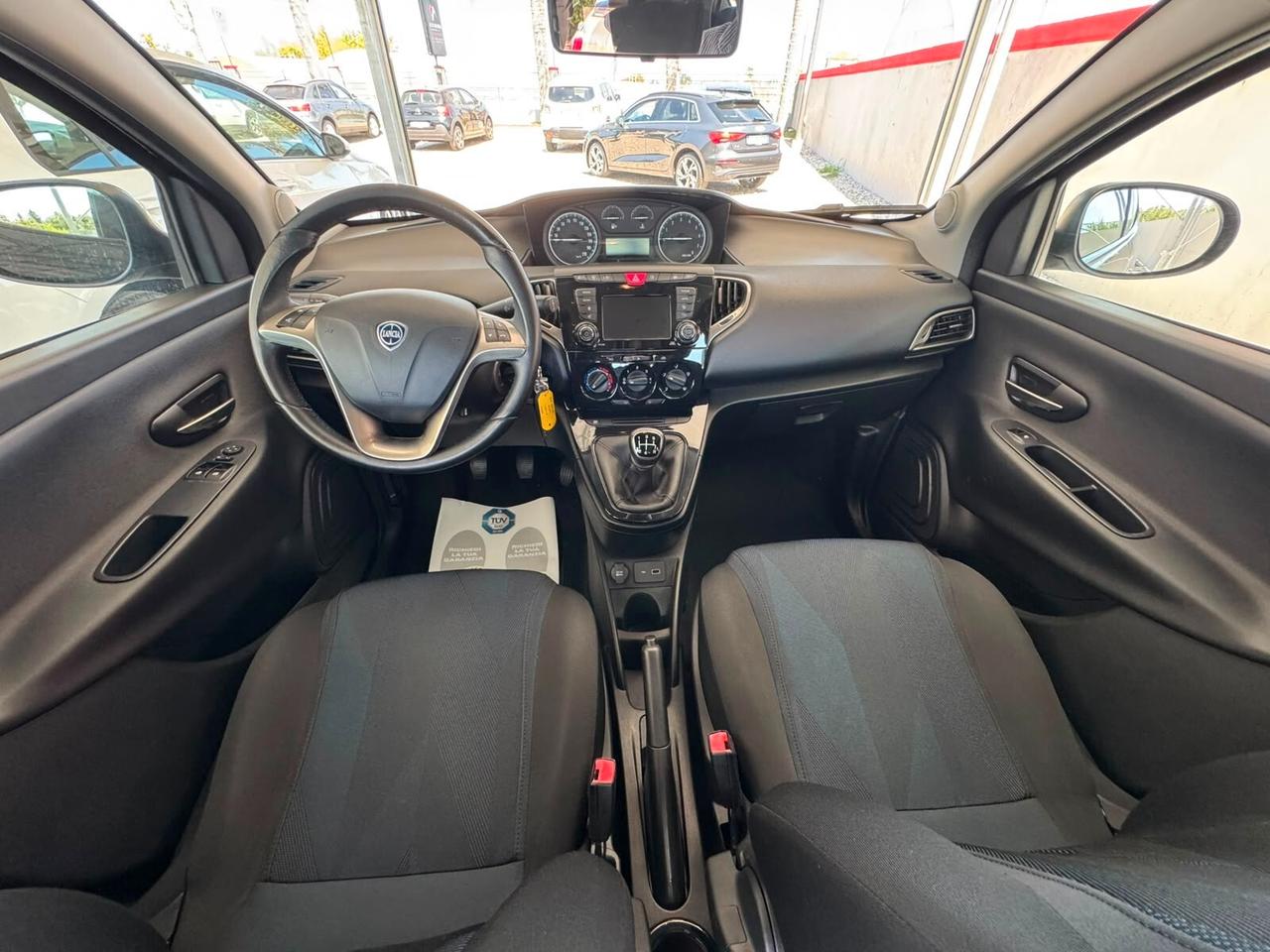 Lancia Ypsilon 1.2 69 CV 5 porte S&S Gold