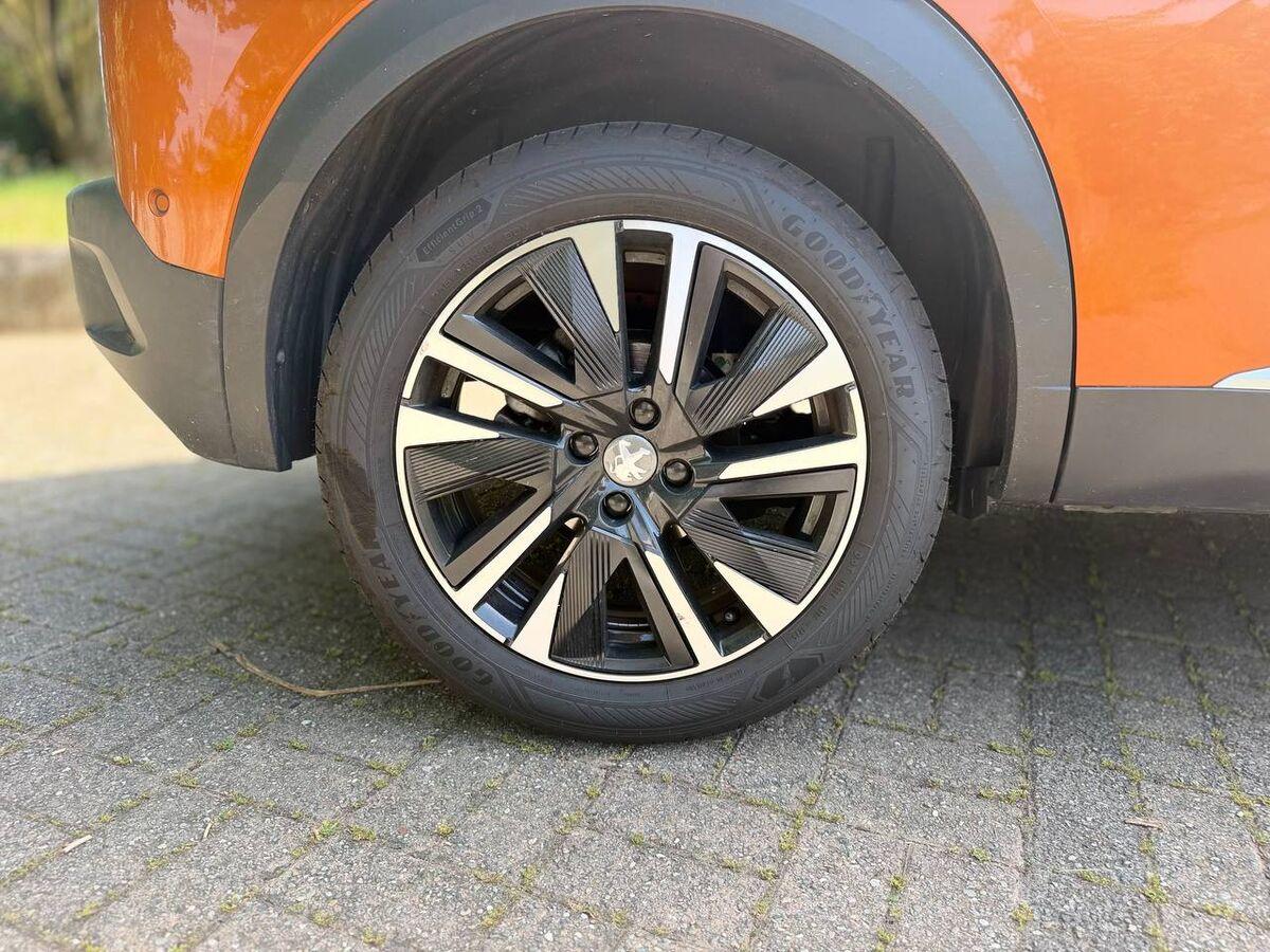 Peugeot 2008 1.5 bluehdi GT Line s&s 100cv