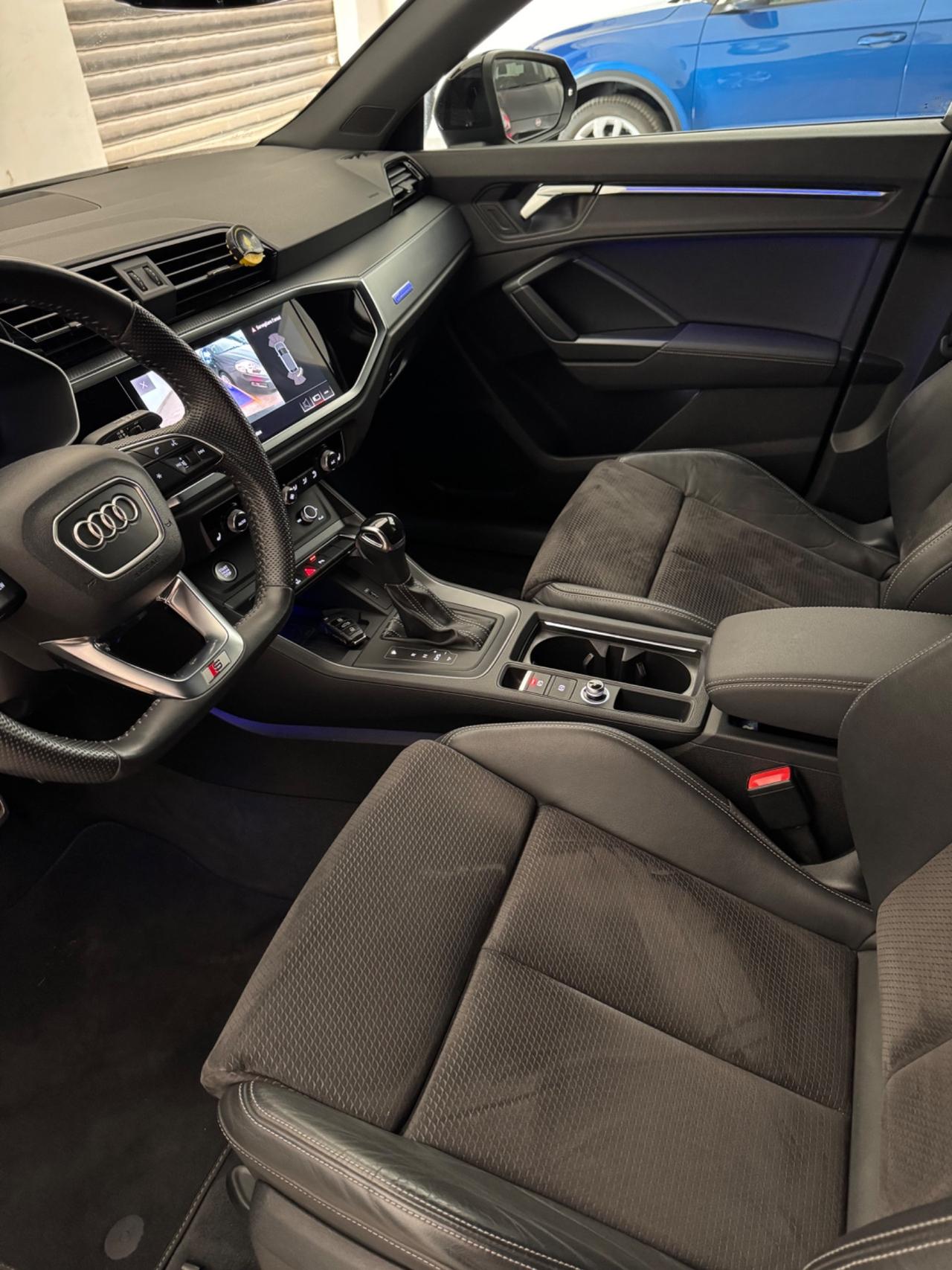 Audi Q3 35 TDI S tronic line edition