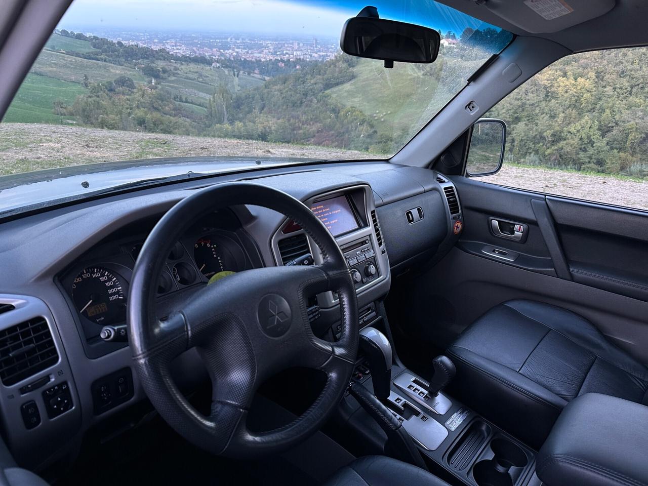 Mitsubishi Pajero 3.5i GDI V6 24V cat 5p. GLS2 7 posti