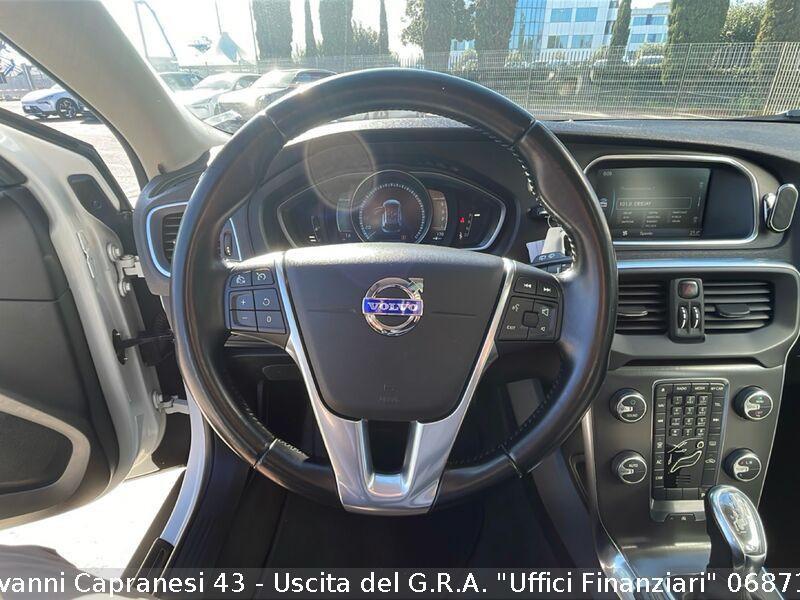 Volvo V40 Cross Country D3 Geartronic Momentum
