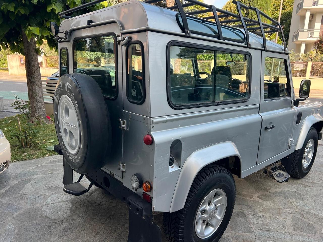 LAND ROVER DEFENDER 90 2.5 Td5 SW SE 6 posti