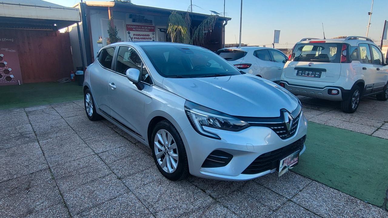 Renault Clio Hybrid E-Tech 140 CV 5 porte Intens