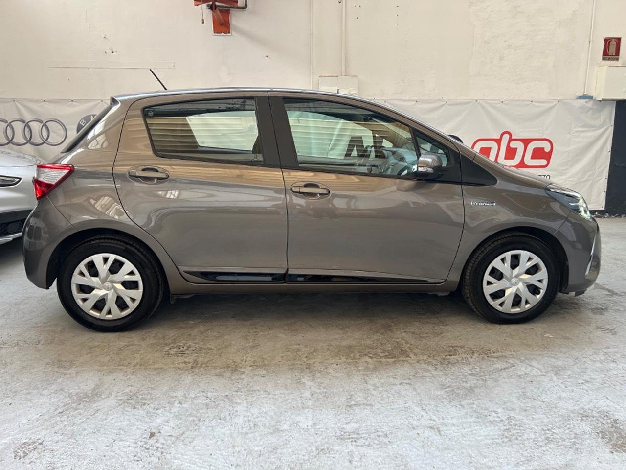 Toyota Yaris 1.5 Hybrid 5 porte Active