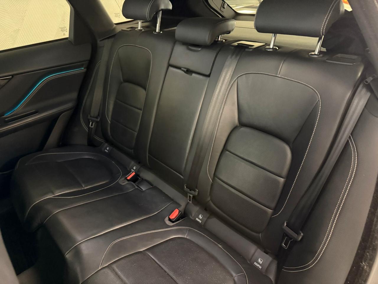 Jaguar F-Pace 2.0 D 180 CV AWD Portfolio