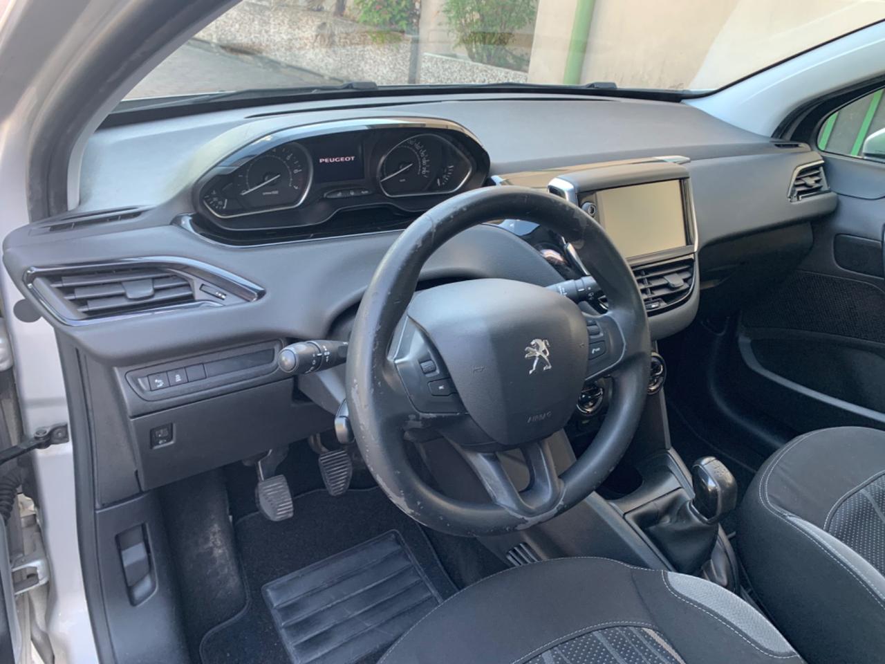 Peugeot 208 1.2 VTi 82 CV 5 porte Allure