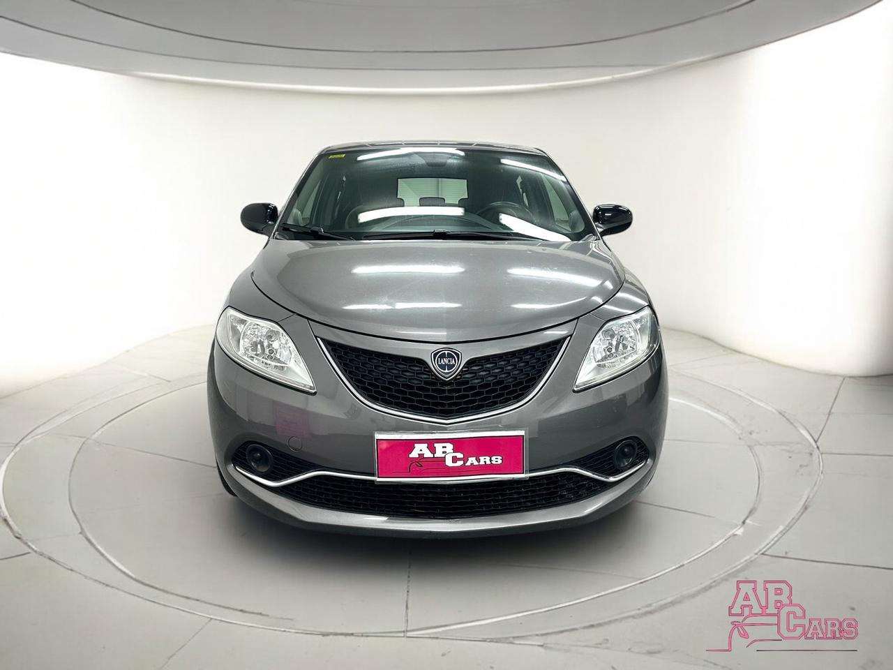 Lancia Ypsilon 1.2 69 CV 5 porte GPL Ecochic Silver