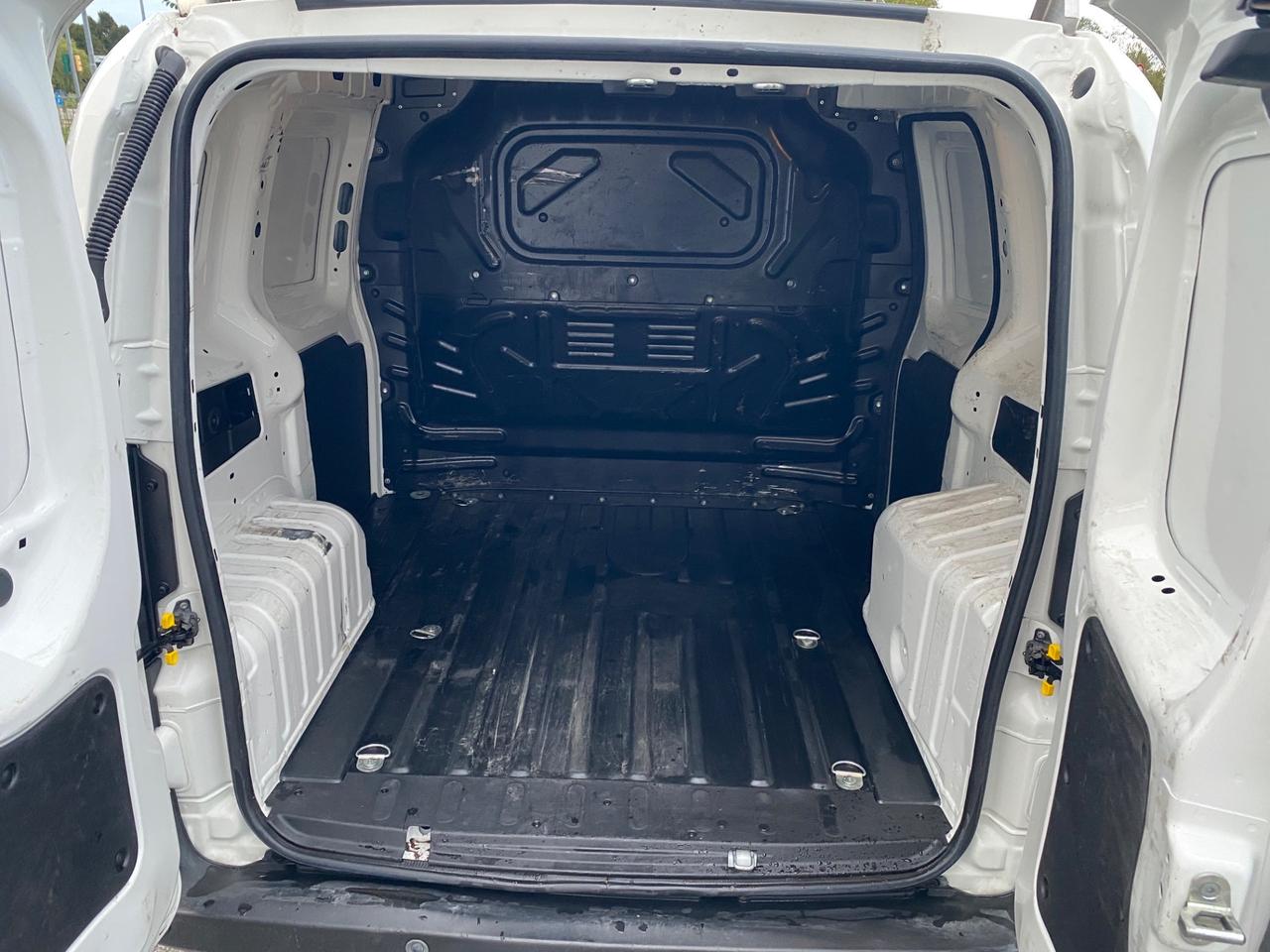 Fiat Fiorino 1.3 MJT 95CV Cargo SX