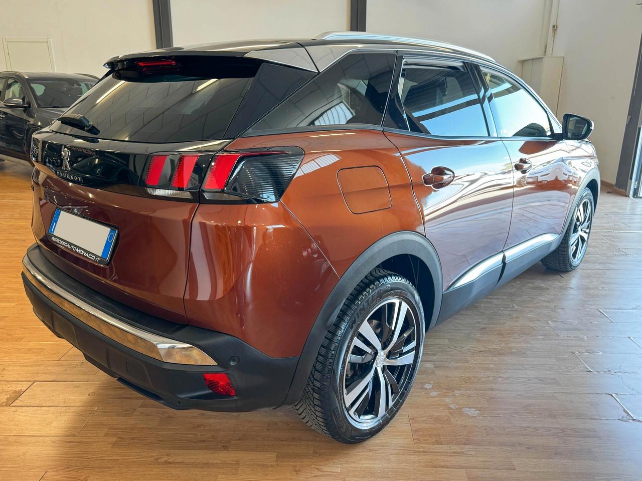 Peugeot 3008 BlueHDi 130cv EAT8 Allure 2020