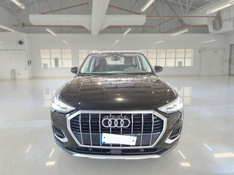 AUDI Q3 35 TDI S tronic Business Advanced