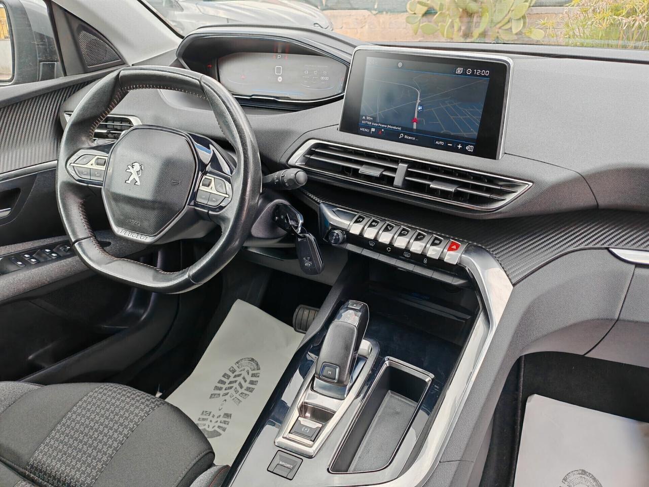 Peugeot 3008 1.5BlueHDi Allure navig led 2021