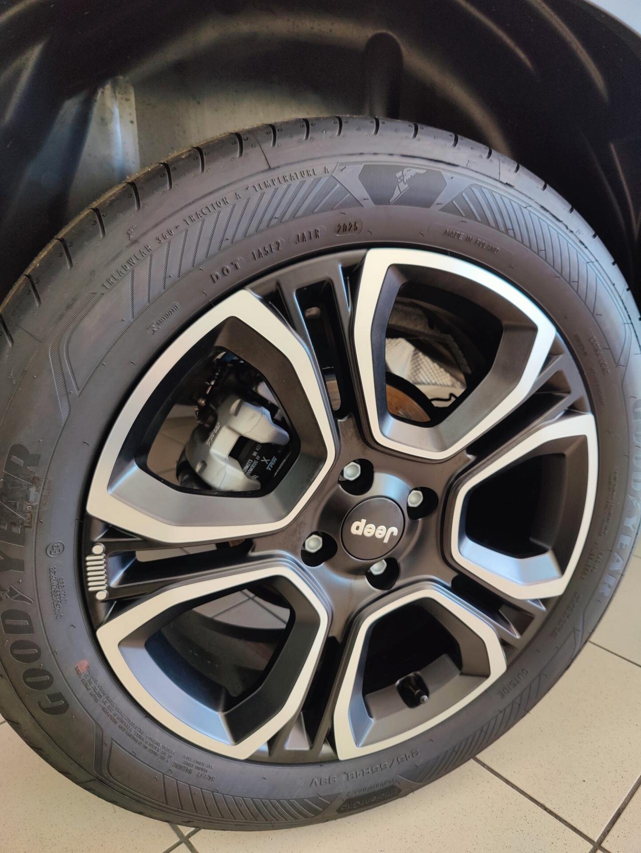 Jeep Avenger 1.2 Turbo 100 CV MHEV Summit