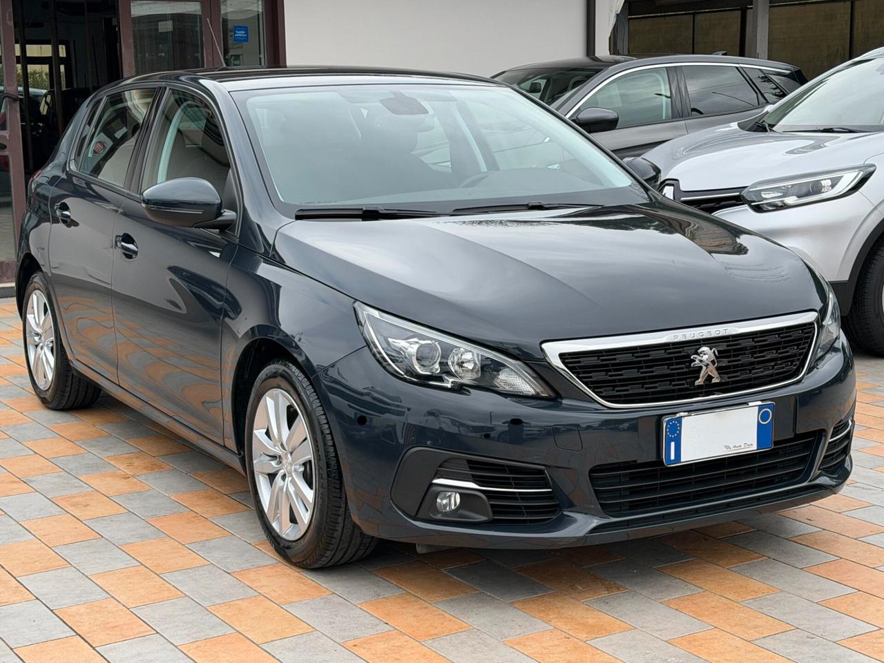 Peugeot 308 1.5 BLUEHDI 130 cv. 5 porte ACTIVE