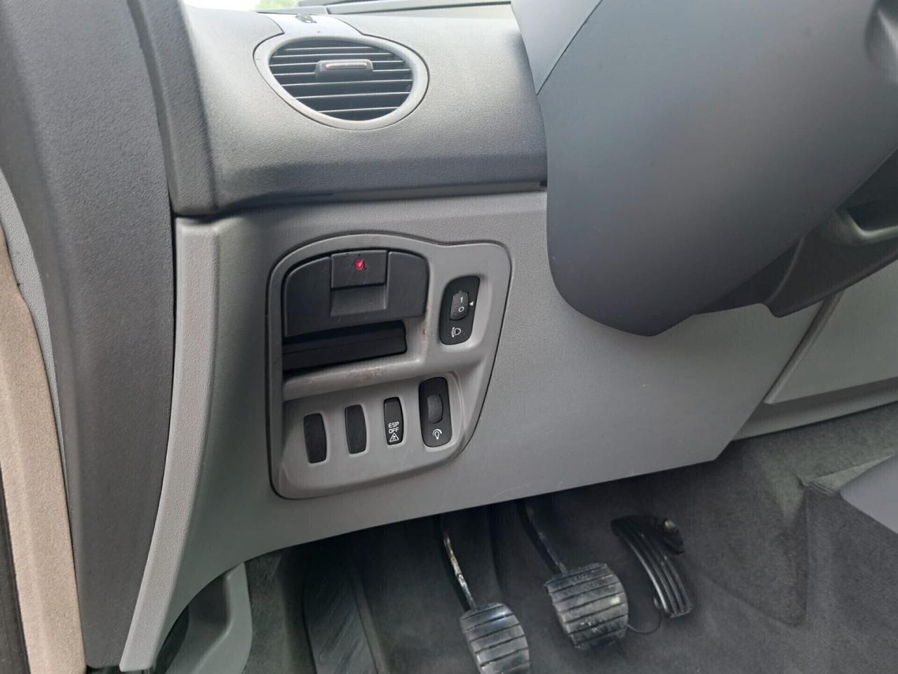Renault Espace 2.0 dCi 175CV / 7 POSTI