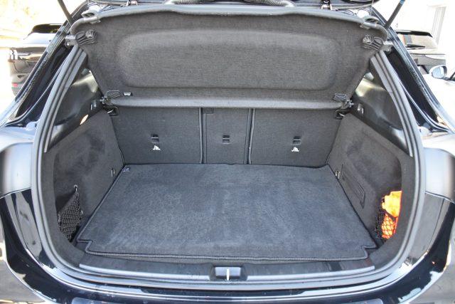 MERCEDES-BENZ GLA 200 d Automatic Business Extra