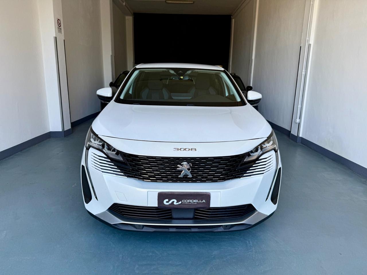 Peugeot 3008 BlueHDi 130 S&S EAT8 Active Pack