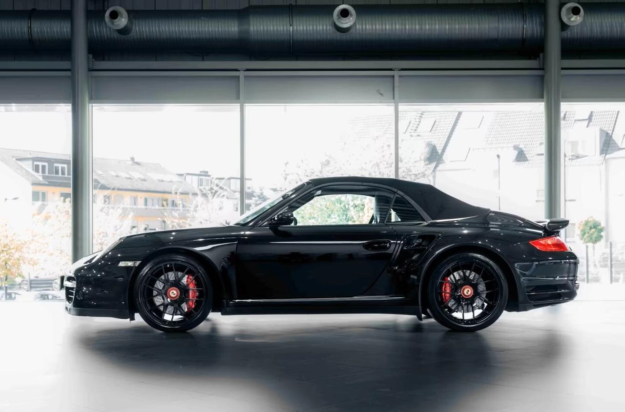 Porsche 911 Turbo Cabriolet