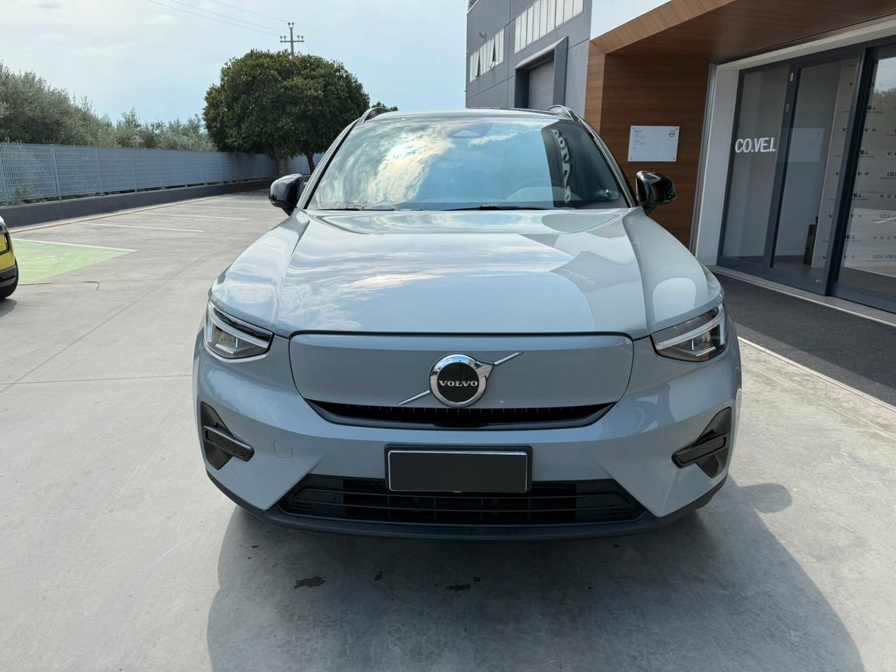 Volvo EX40 Single Motor Extended Range RWD Plus