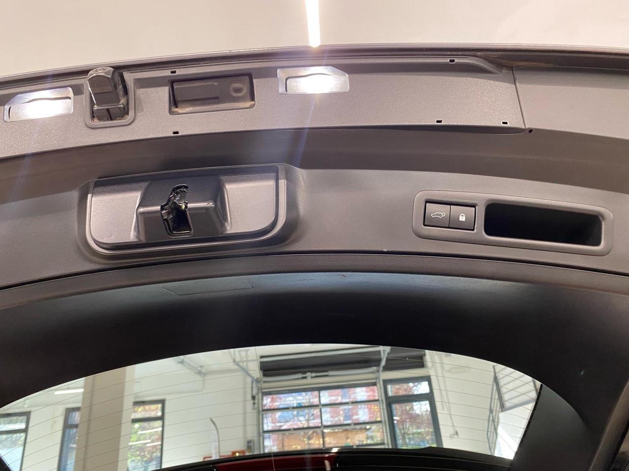 Lexus UX 250h 2.0 Executive 2wd cvt my20