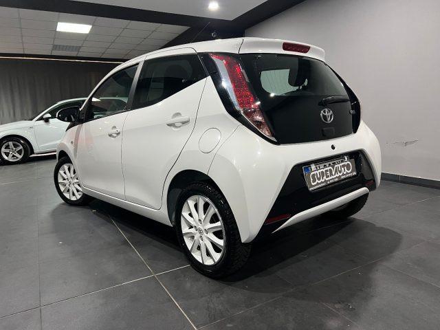 TOYOTA Aygo 1.0 VVT-i 69 CV 5 porte x-play MY
