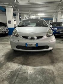 Toyota Aygo 1.0 12V VVT-i 5 porte Sol