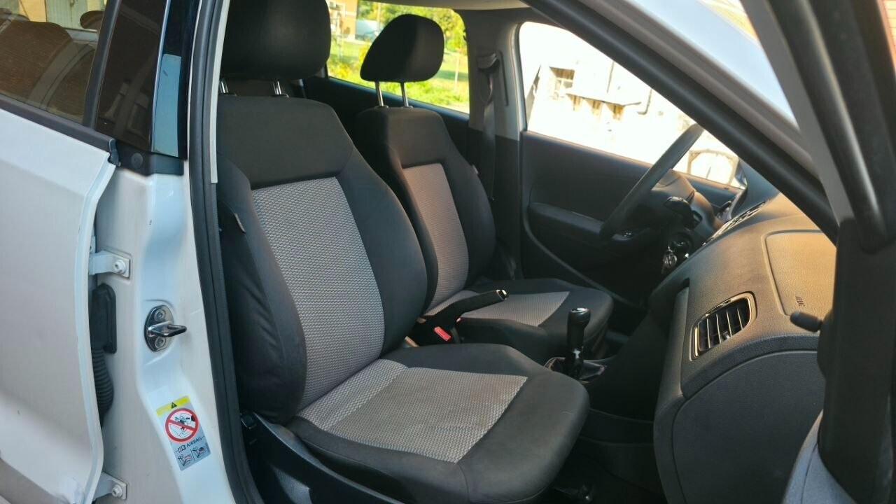 Volkswagen Polo 1.2 TDI NEOPATENTATI