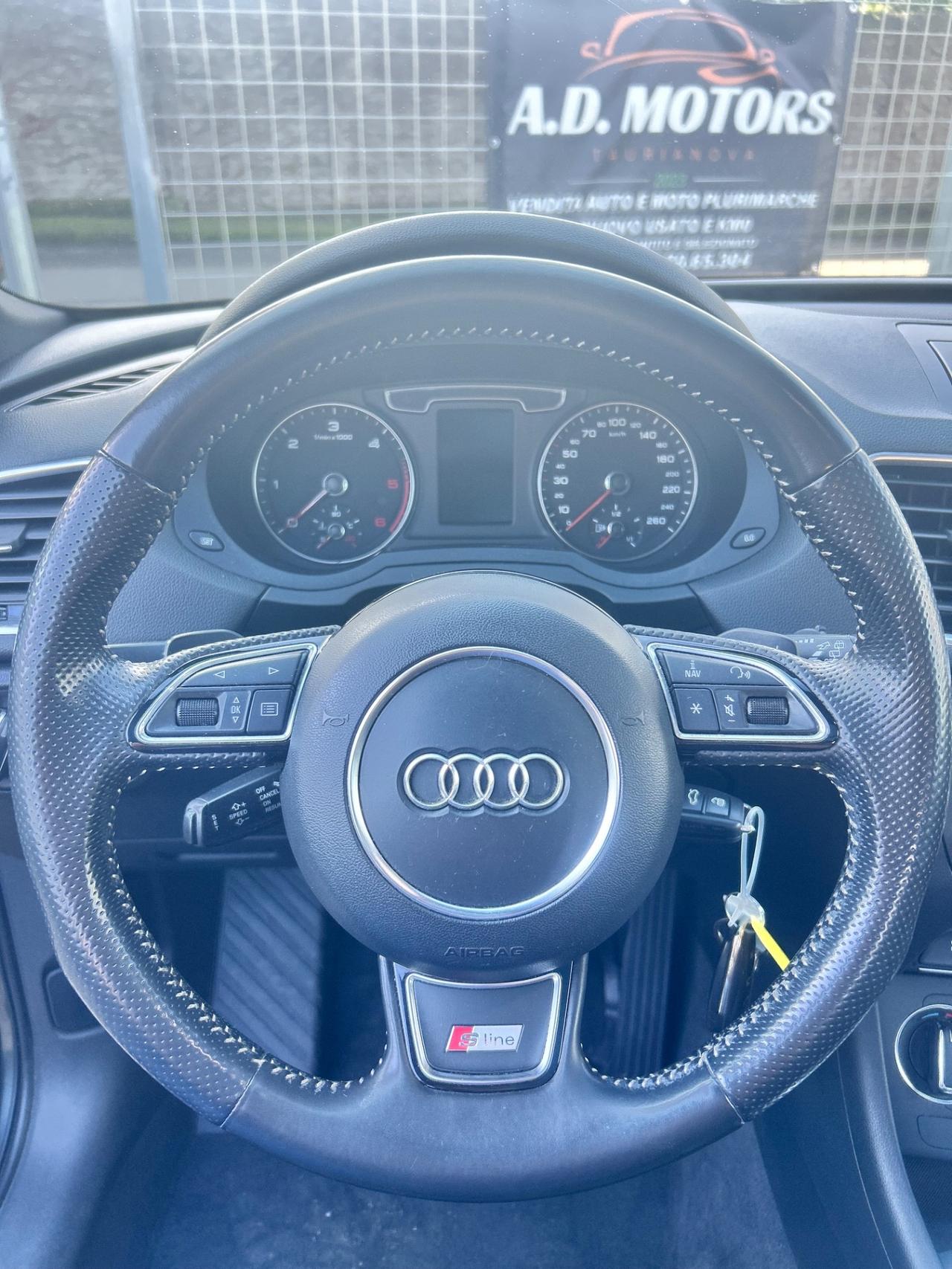 Audi Q3 2.0 TDI 120 CV S tronic line Edition