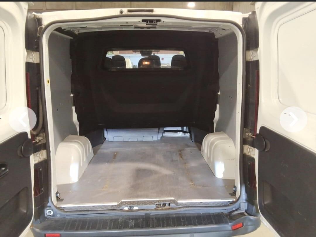 RENAULT TRAFIC 2.0 150 CV CONFORT 2.9T - PC - CAMBIO AUTOM - 6 POSTI