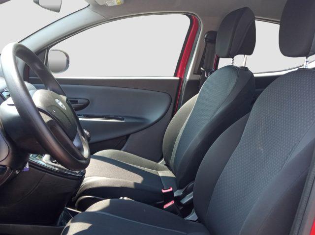 LANCIA Ypsilon Ypsilon 1.2 69 CV 5 porte Silver