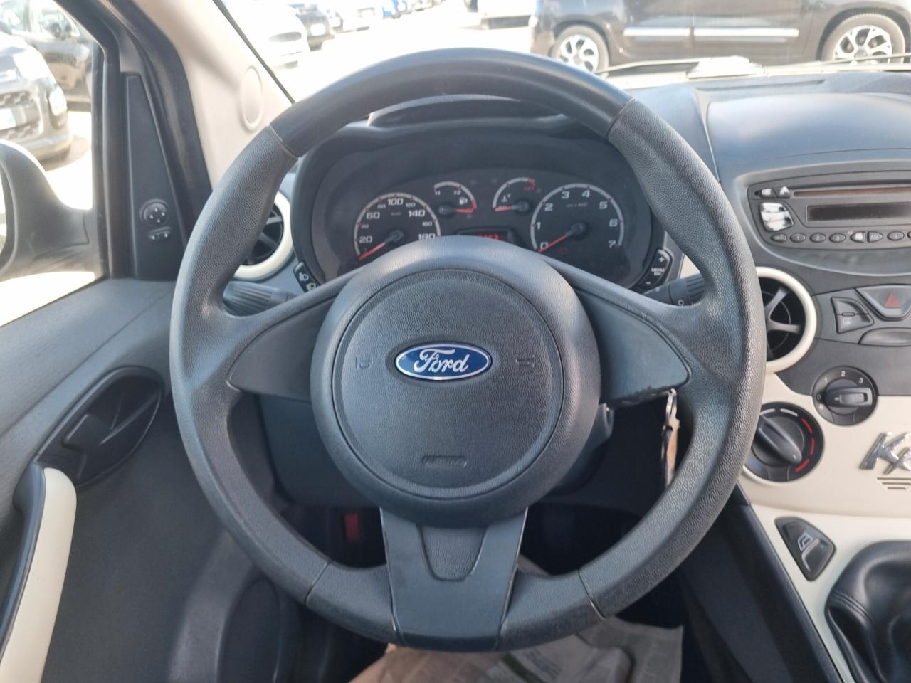 Ford Ka 1.3 TDCi 75CV EURO 4 Titanium