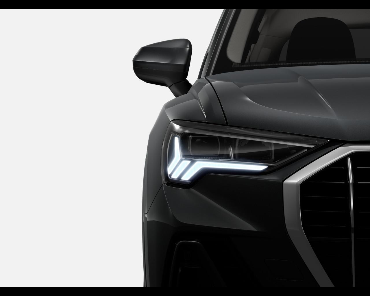 AUDI Q3 45 TFSIe S-TRONIC S-LINE EDITION
