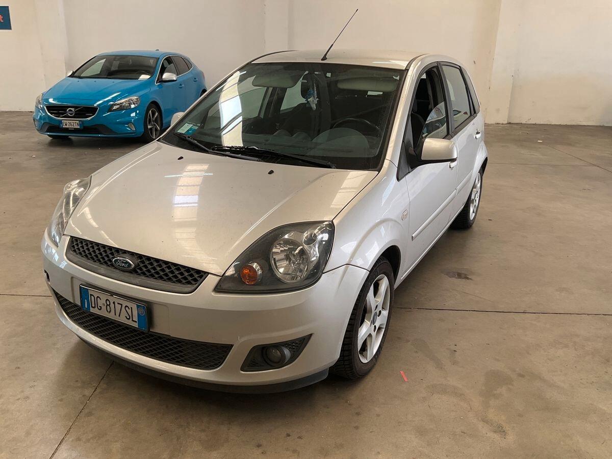 FORD FIESTA 1.2 BENZINA - GARANZIA TCARS