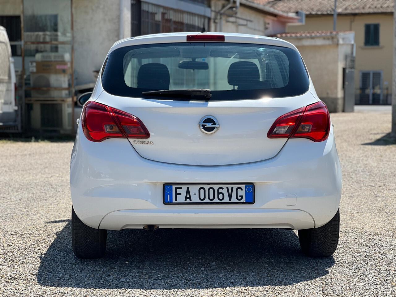 Opel Corsa 1.2 Benzina-Gpl