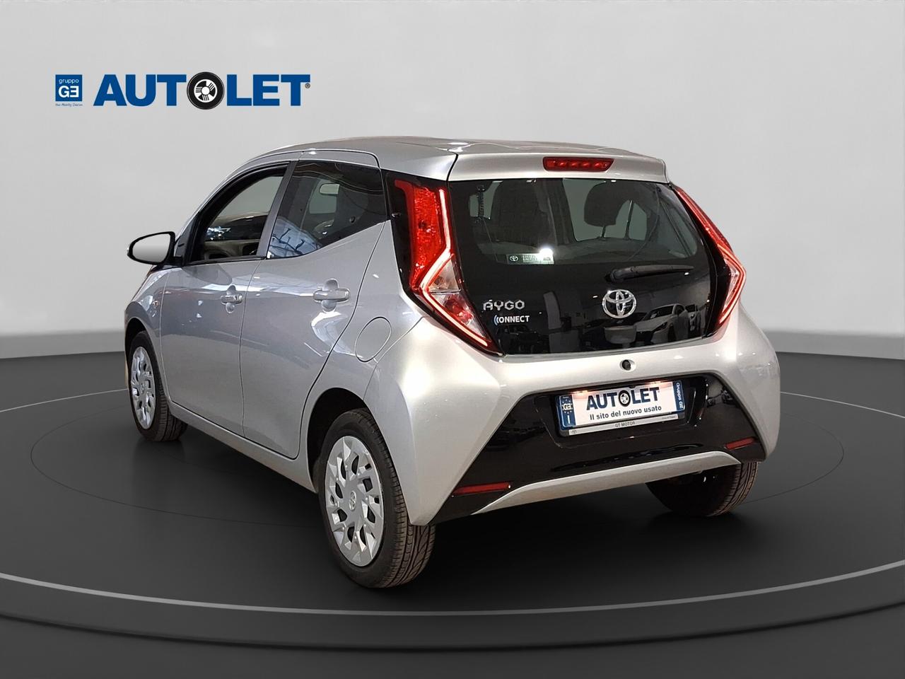 Toyota Aygo Connect 1.0 VVT-i 72 CV 5 porte x-play MMT