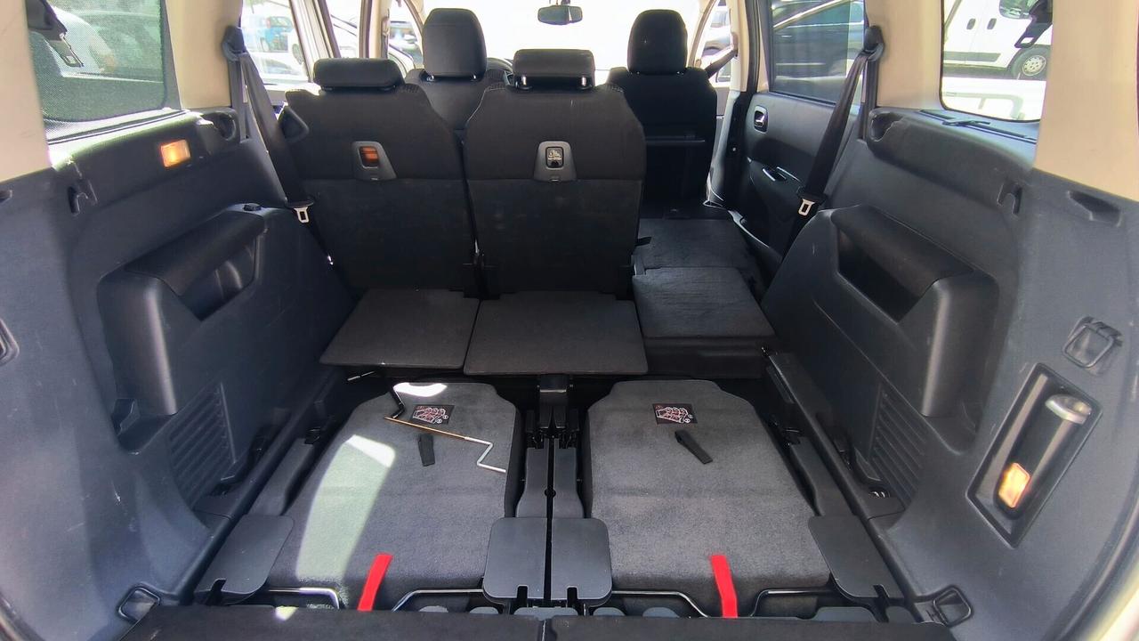 Peugeot 5008 1.6 HDi 110CV - 7 posti