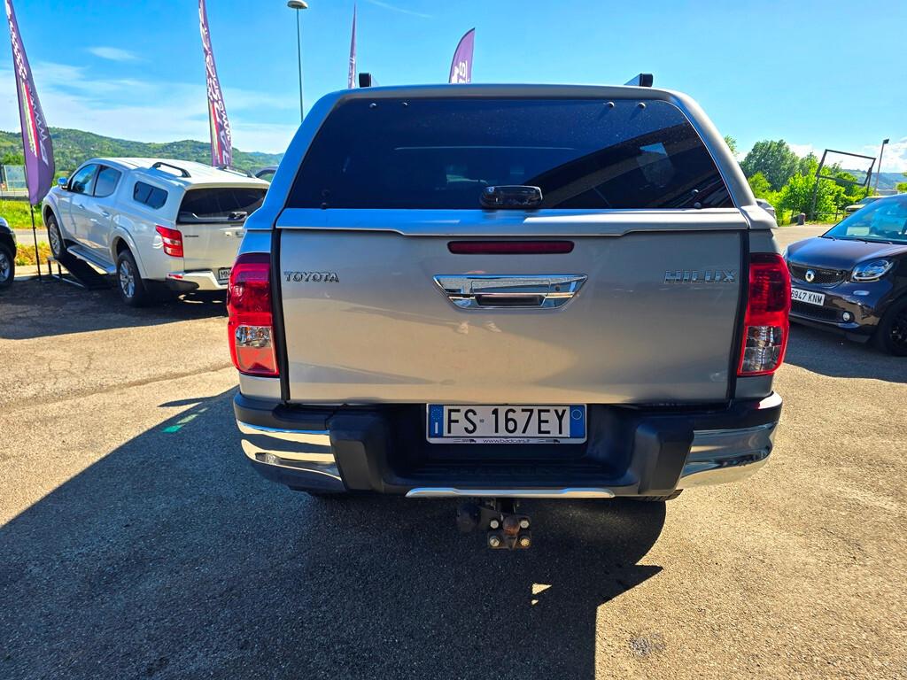 Toyota Hilux 2.4 D-4D Executive+ OMOLOGATO!