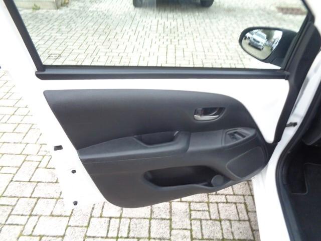 Toyota Aygo Connect 1.0 VVT-i 72 CV 5 porte x-play MMT AUTOMATICA