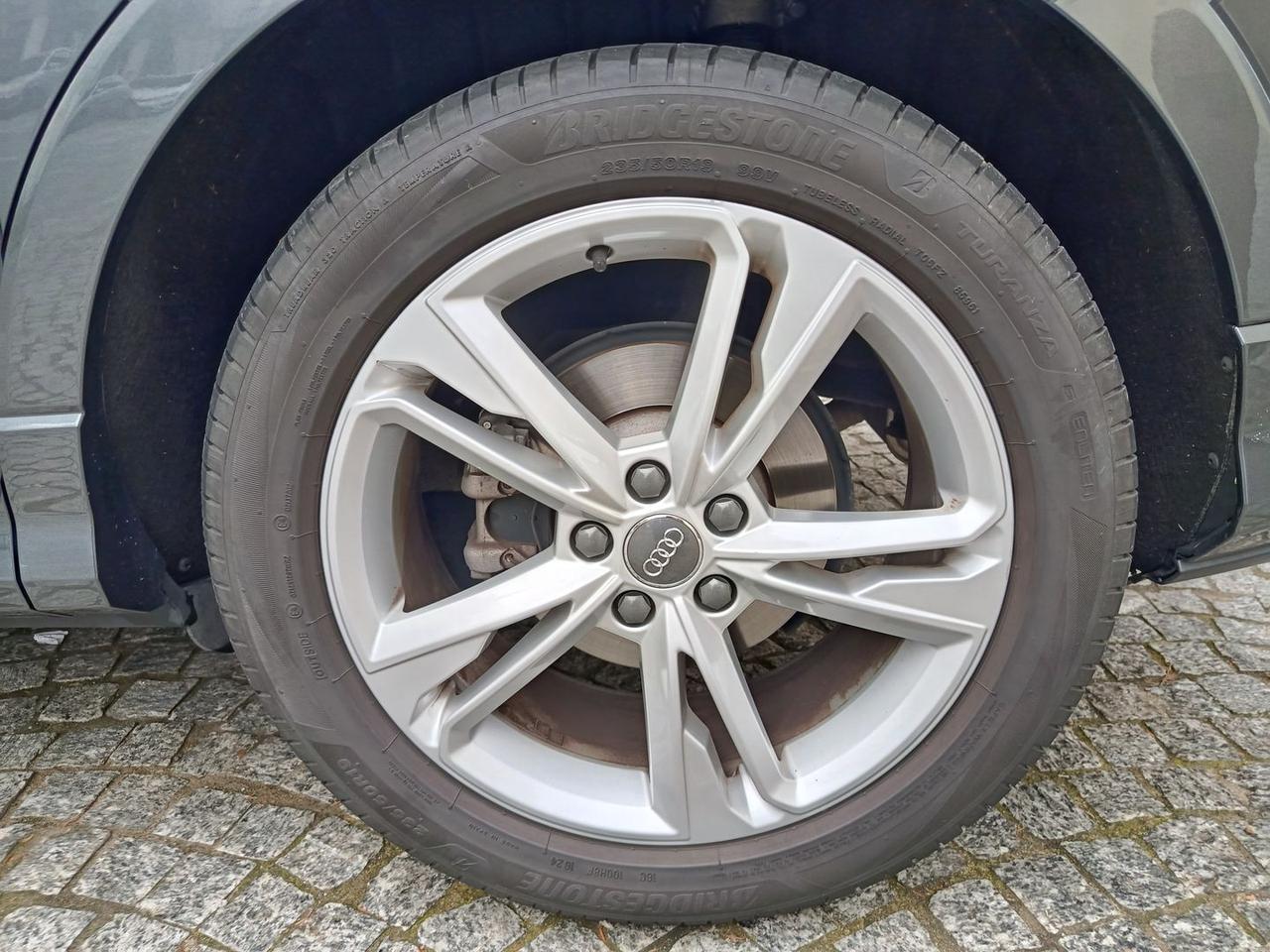 Audi Q3 S Line 2.0 35 TDI #8385